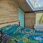 Sweet Treehouse Domek letniskowy *